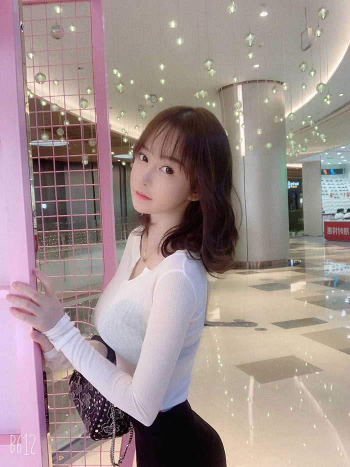 纽约外围女联系微信