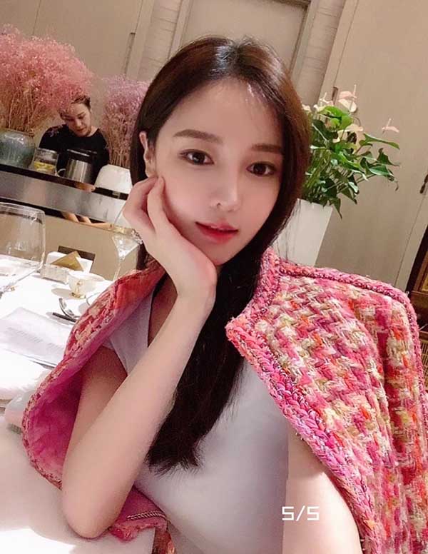 迪拜外围模特经纪人